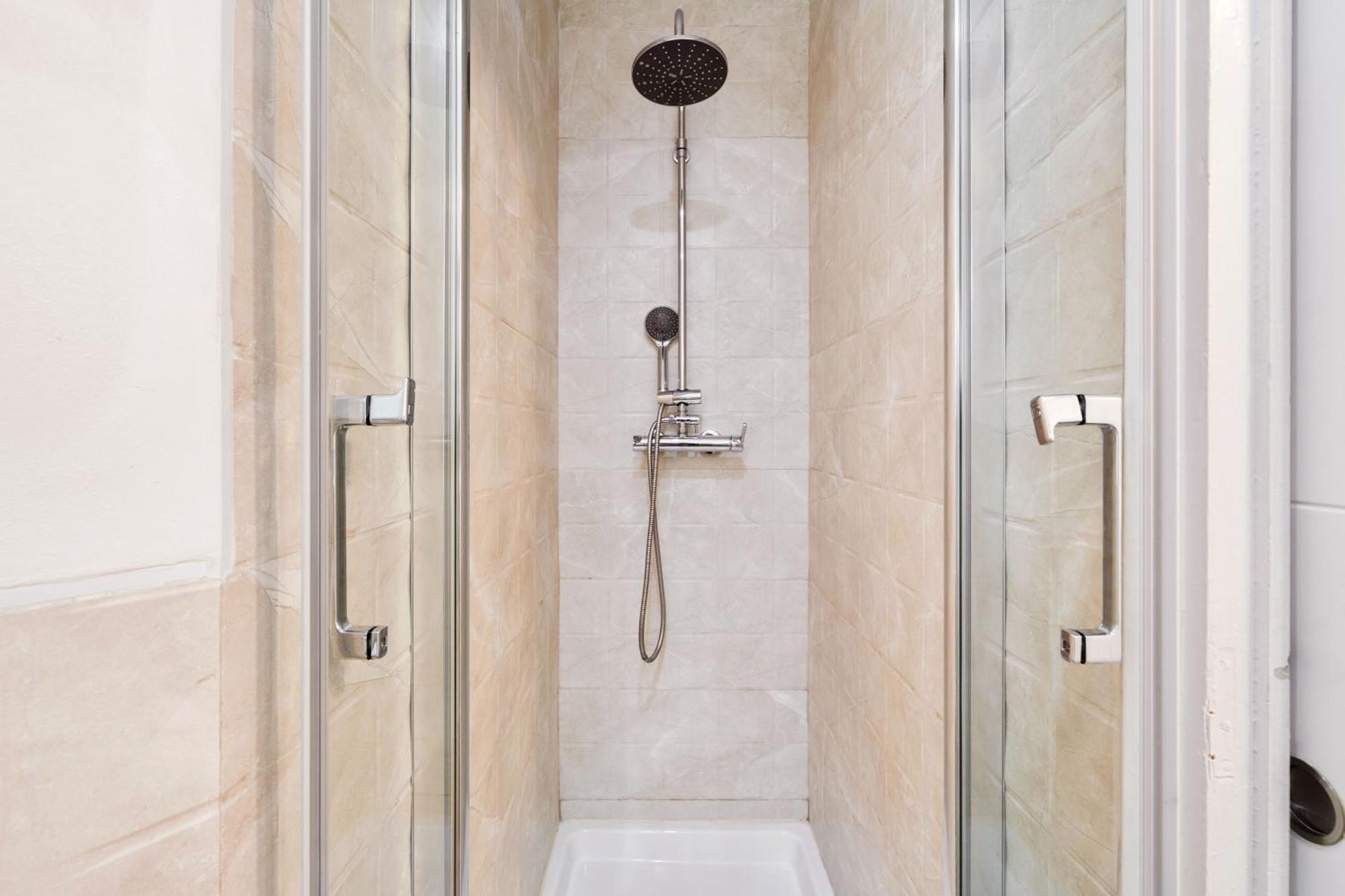Destination Downtown - Ultra Central Barcelona Ngoại thất bức ảnh